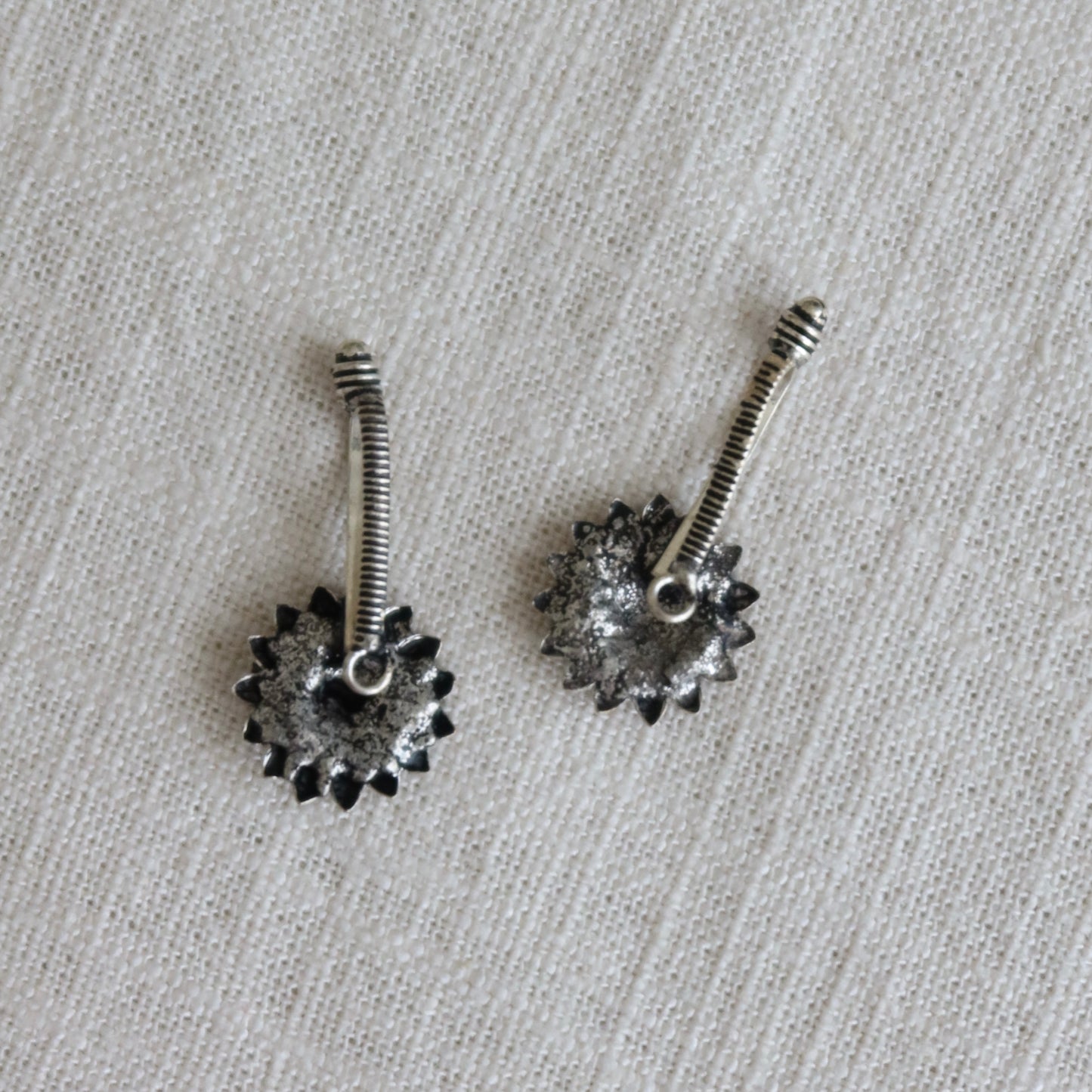 Oxidized Silver Savitri Nose Pin/Bugadi - New