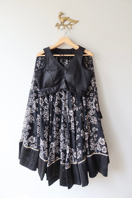 White and Black Lightweight Floral Lehenga Full set - New, Size L/XL