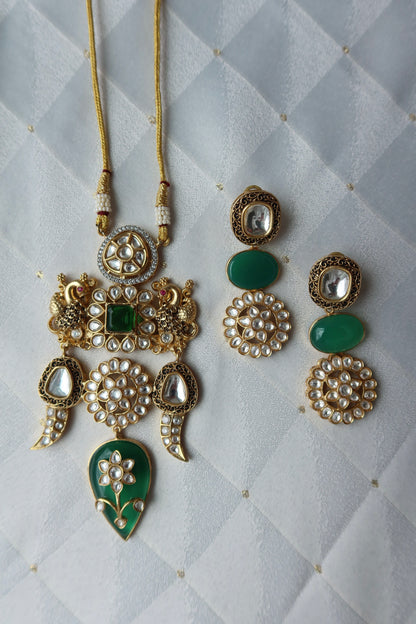 Kundan & Jade Pendant Necklace with Earrings Set
