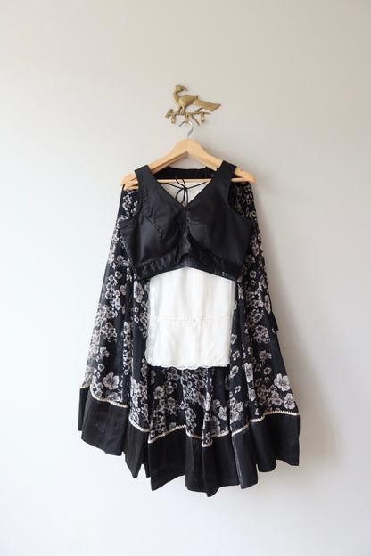 White and Black Lightweight Floral Lehenga Full set - New, Size L/XL