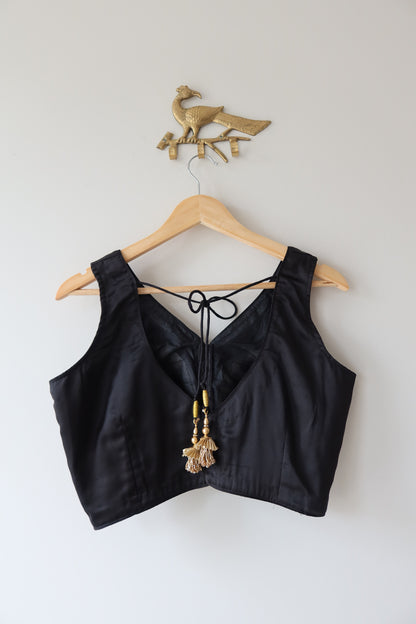 White and Black Lightweight Floral Lehenga Full set - New, Size L/XL