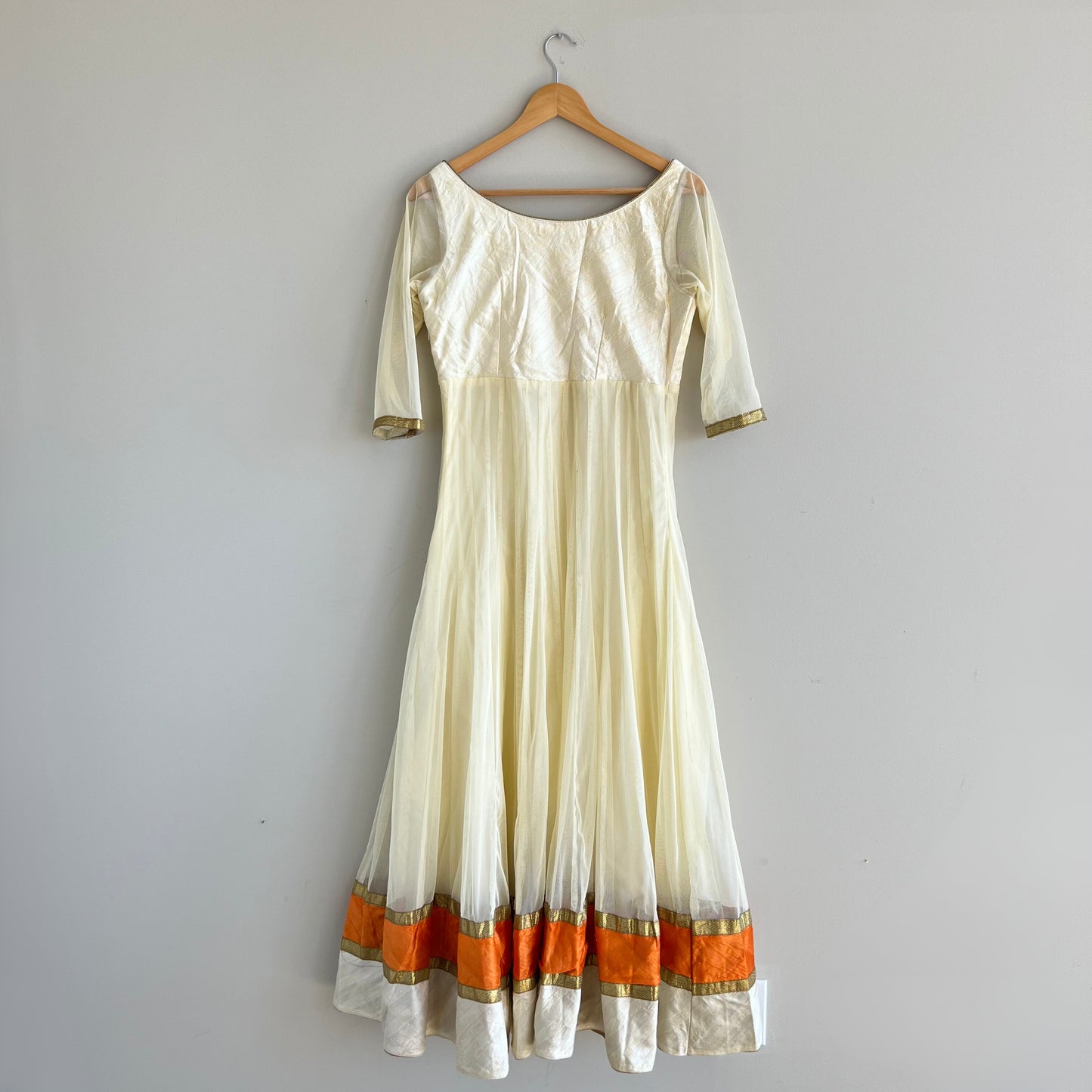 Off-White Anarkali Set with Orange and Pink Accents - Preloved